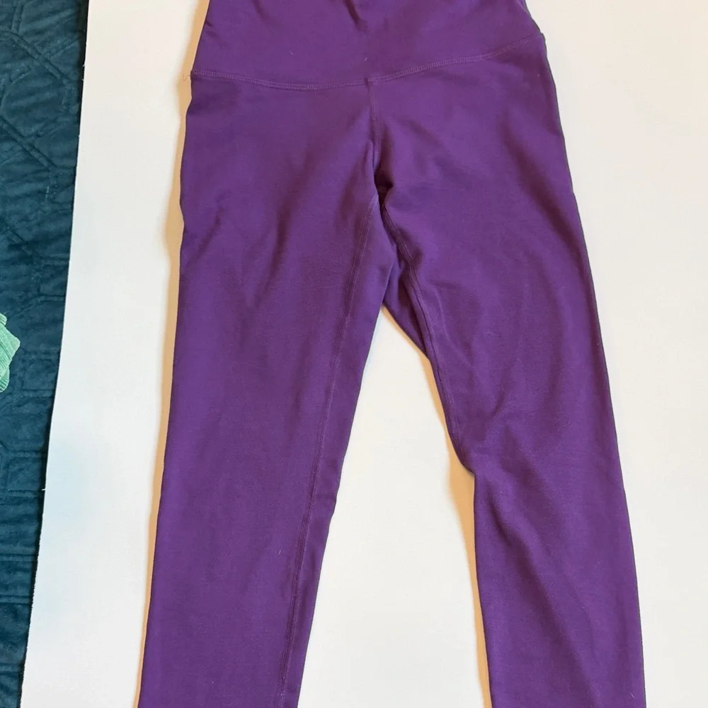 Fleo Vibrant Violet Leggings - Picture 4 of 5